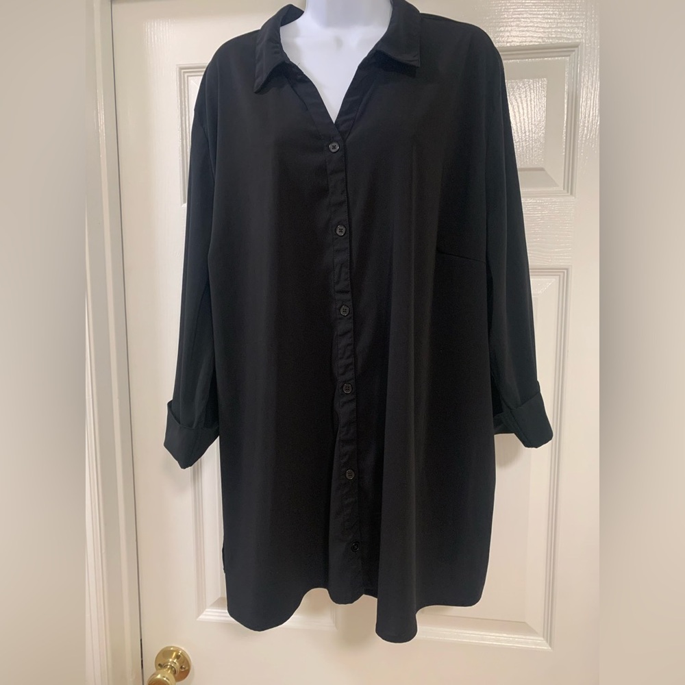 Catherine’s tunic length black button up blouse, polyester